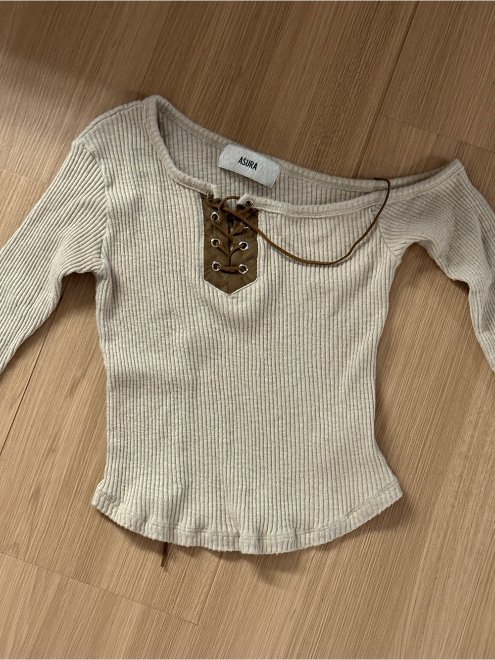 Asura Women's Cream Ribbed Long Sleeve Lace-Up Top